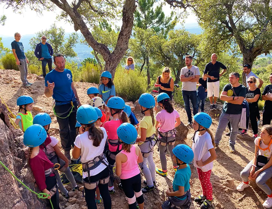 Youth learning rock climbing on the French Riviera in the south of France and Var - Les Geckos